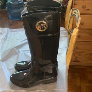 Michael lots rain boots size 8